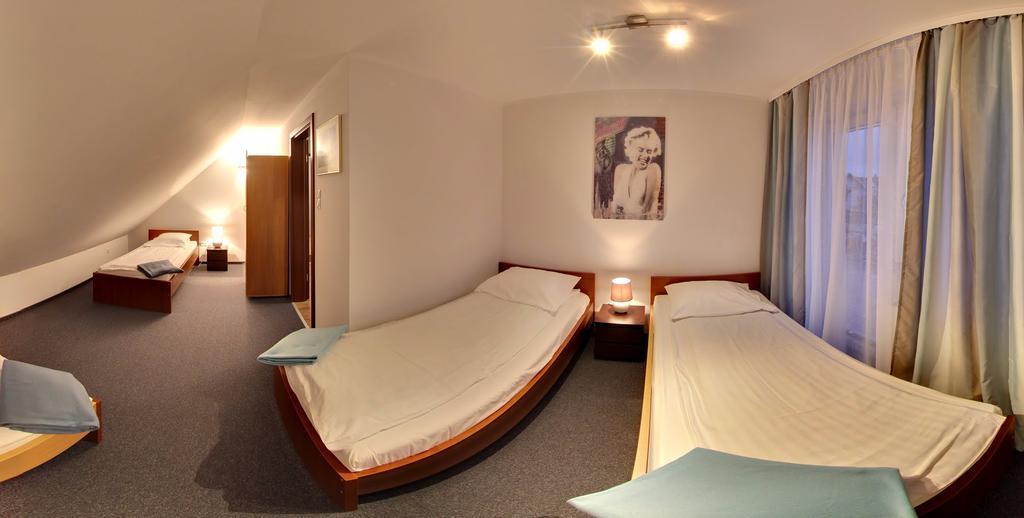 Apartamenty Pod Telegrafem Кельце Екстер'єр фото