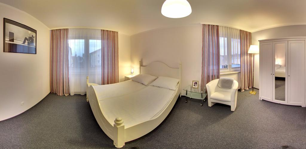 Apartamenty Pod Telegrafem Кельце Екстер'єр фото